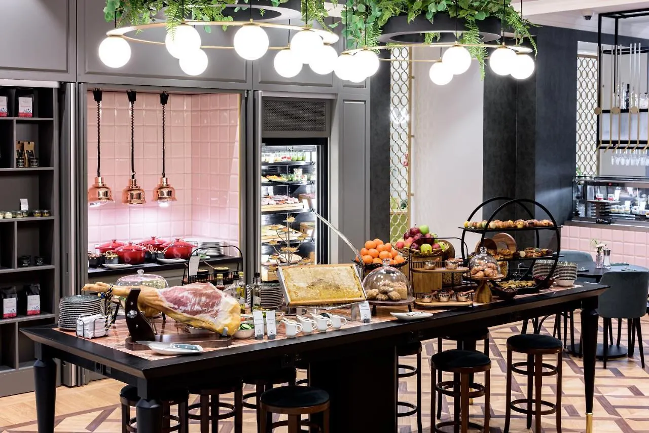 Hotel Saski Krakow Curio Collection By Hilton