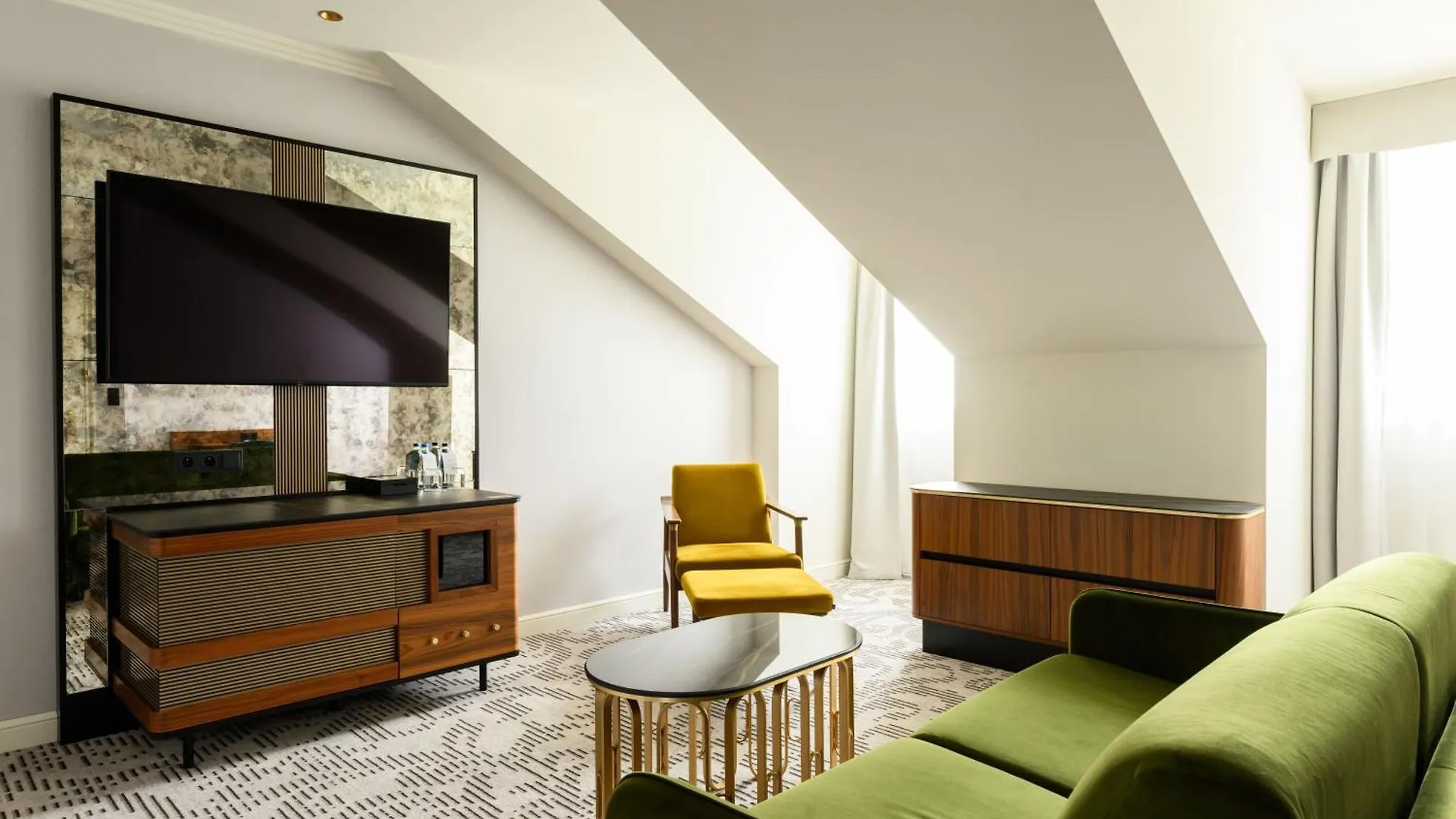 Hotel Saski Krakow Curio Collection By Hilton