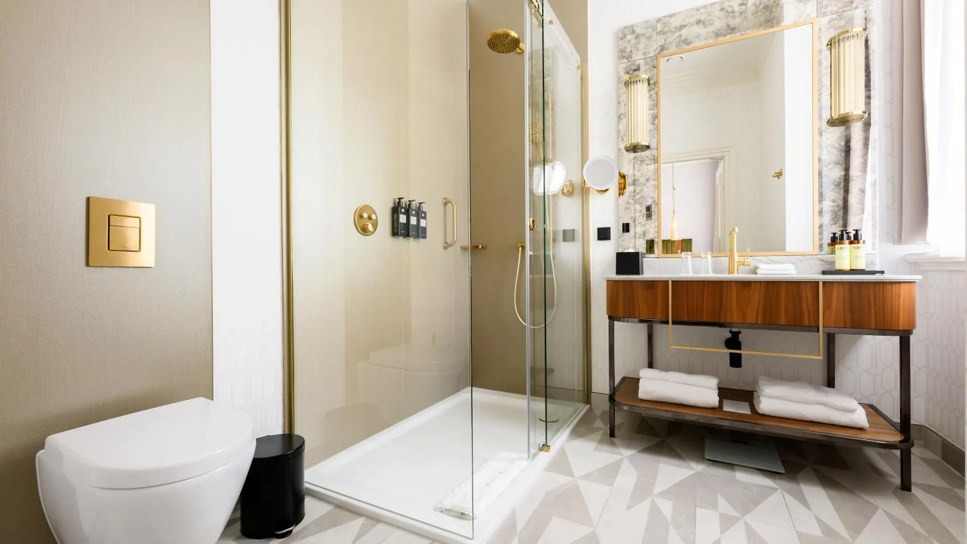 Hotel Saski Krakow Curio Collection By Hilton