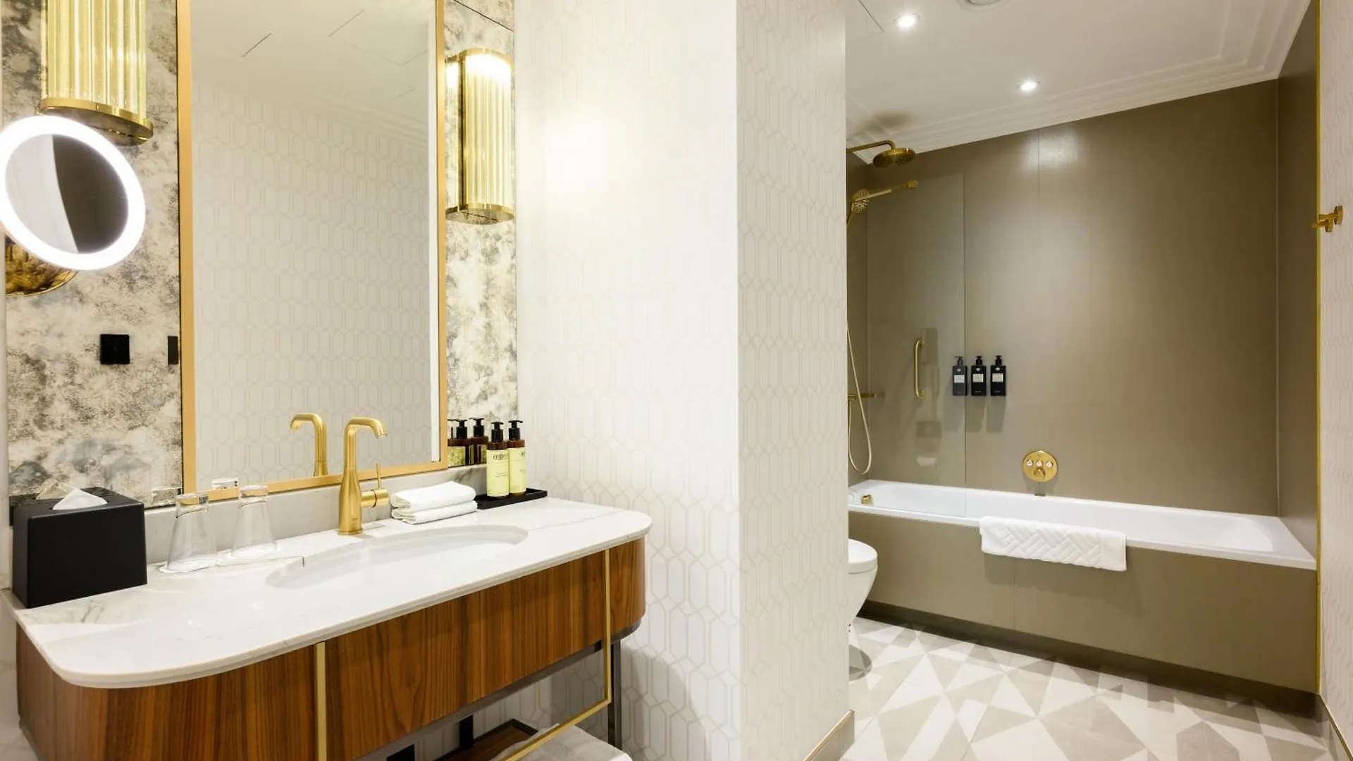 Hotel Saski Krakow Curio Collection By Hilton
