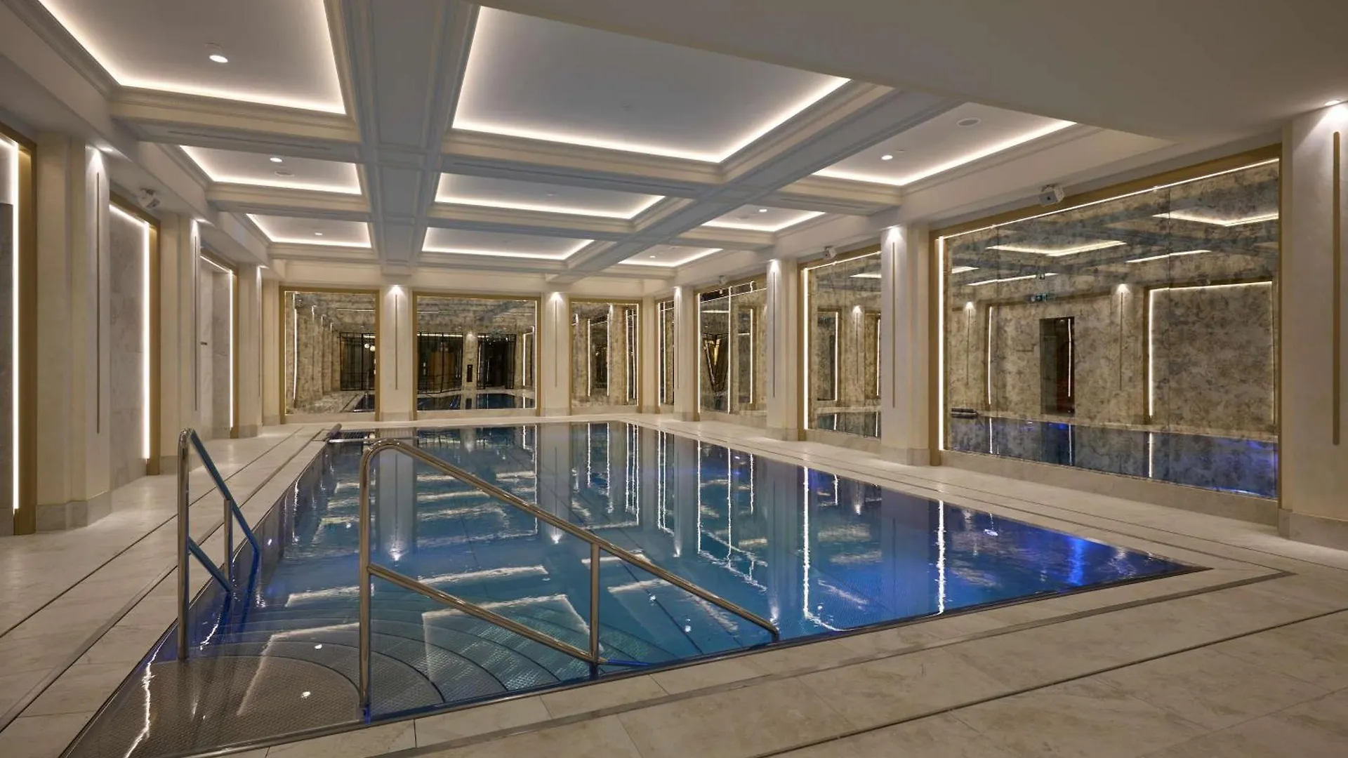 Hotel Saski Krakow Curio Collection By Hilton 5*,
